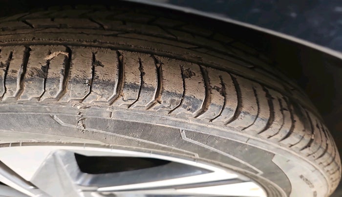 2021 Hyundai NEW I20 ASTA 1.2 AT, Petrol, Automatic, 19,568 km, tyre