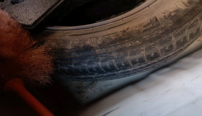 2015 Maruti Celerio VXI, Petrol, Manual, 1,12,429 km, tyre