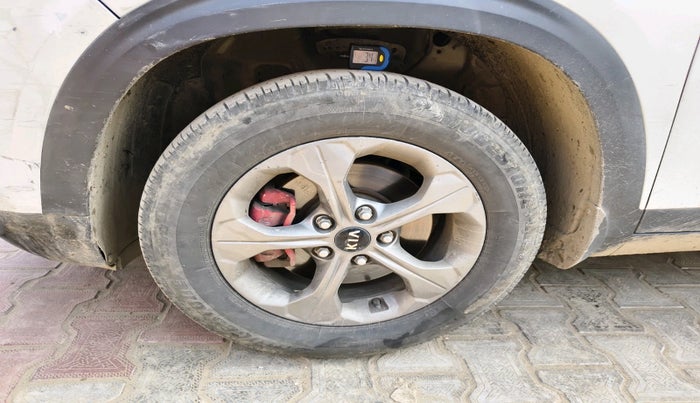 2020 KIA SELTOS HTE 1.5 DIESEL, Diesel, Manual, 1,02,956 km, tyre