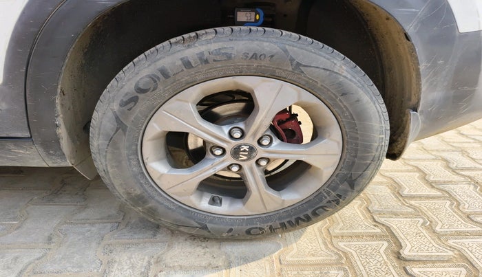 2020 KIA SELTOS HTE 1.5 DIESEL, Diesel, Manual, 1,02,956 km, tyre