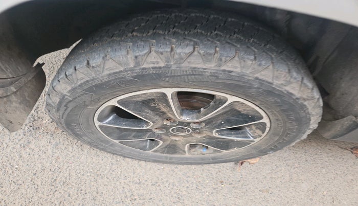 2018 Renault Duster 110 PS RXS 4X2 AMT DIESEL, Diesel, Automatic, 1,56,357 km, tyre