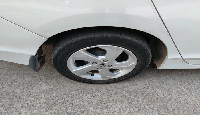 2016 Honda City 1.5L I-DTEC VX, Diesel, Manual, 1,41,821 km, tyre