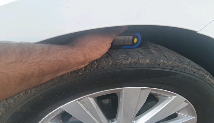 2022 Volkswagen VIRTUS HIGHLINE TSI 1.0 MT, Petrol, Manual, 30,373 km, tyre