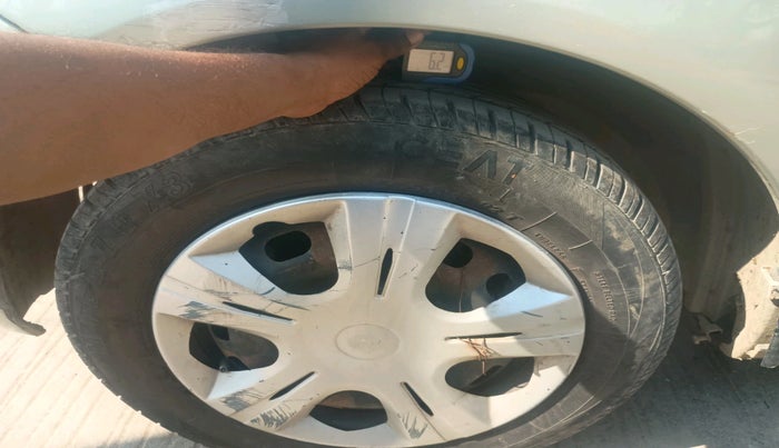 2011 Ford Figo TITANIUM 1.2 PETROL, Petrol, Manual, 56,110 km, tyre