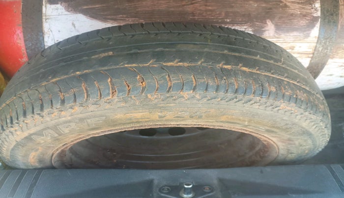 2011 Ford Figo TITANIUM 1.2 PETROL, Petrol, Manual, 56,110 km, tyre