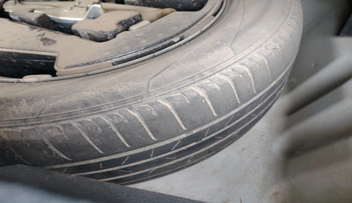 2021 Maruti Vitara Brezza VXI, Petrol, Manual, 62,514 km, tyre