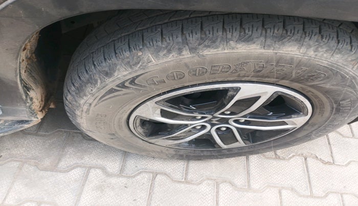 2024 Mahindra BOLERO NEO N10 R, Diesel, Manual, 34,707 km, tyre