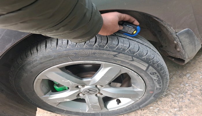 2012 Honda Jazz 1.2L I-VTEC X, Petrol, Manual, 2,04,296 km, tyre