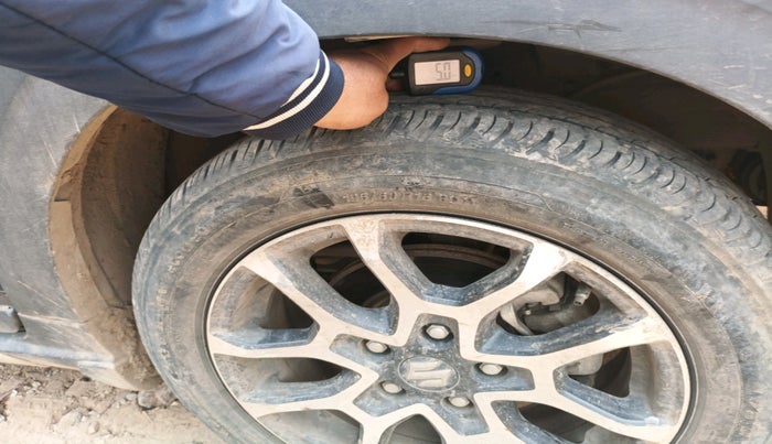 2023 Maruti XL6 ZETA CNG, Petrol, Manual, 38,761 km, tyre