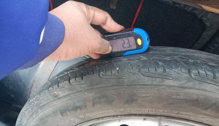 2014 Maruti Wagon R 1.0 LXI, Petrol, Manual, 1,15,280 km, tyre