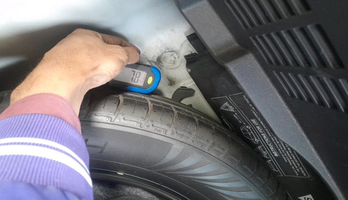 2021 Hyundai GRAND I10 NIOS SPORTZ AMT 1.2 KAPPA VTVT, Petrol, Automatic, 67,391 km, tyre