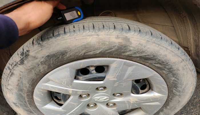 2022 Hyundai VENUE S 1.2, Petrol, Manual, 1,31,318 km, tyre