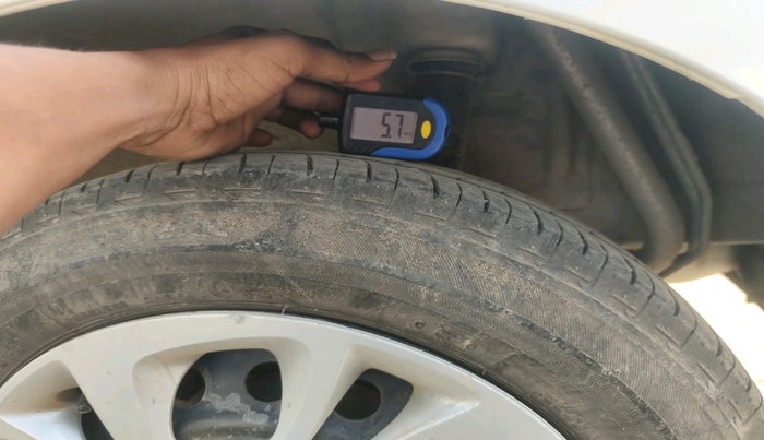 2023 Maruti Celerio VXI CNG, Petrol, Manual, 16,834 km, tyre