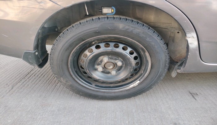 2013 Honda Amaze 1.5L I-DTEC S, Diesel, Manual, 1,08,481 km, tyre