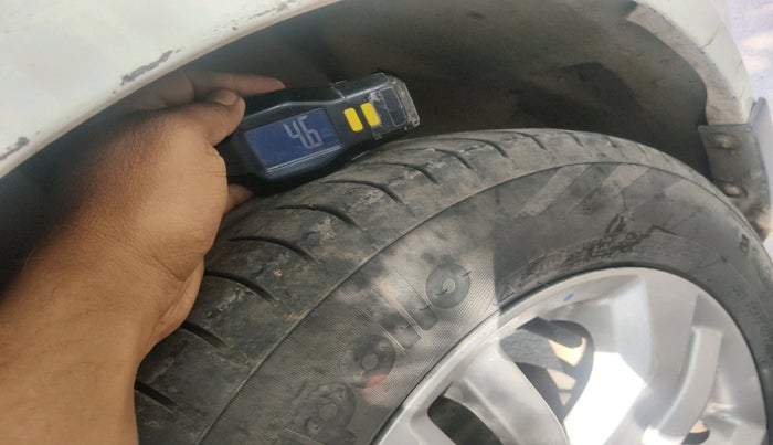 2014 Maruti Swift Dzire ZXI, Petrol, Manual, 99,308 km, tyre