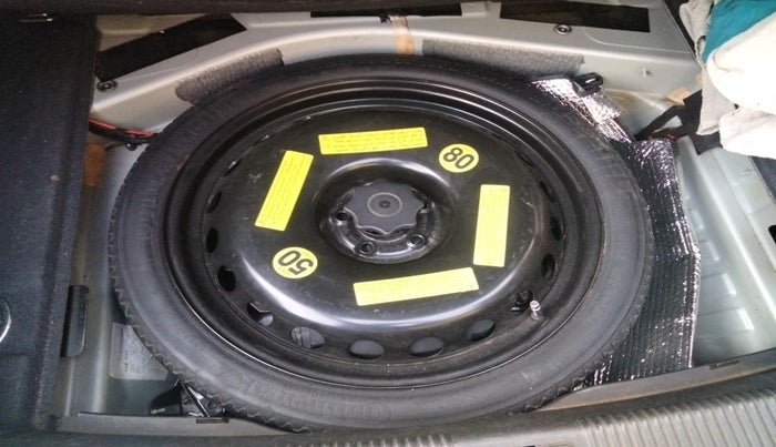 2012 Audi A6 2.0 TDI PREMIUM, Diesel, Automatic, 1,02,299 km, tyre