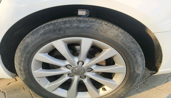 2014 Audi A6 2.0 TDI PREMIUM, Diesel, Automatic, 88,072 km, tyre