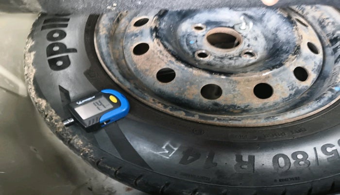 2014 Maruti Swift Dzire VXI, Petrol, Manual, 95,278 km, tyre