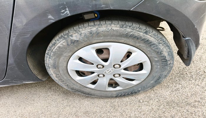 2013 Hyundai i10 SPORTZ 1.2, Petrol, Manual, 84,101 km, tyre