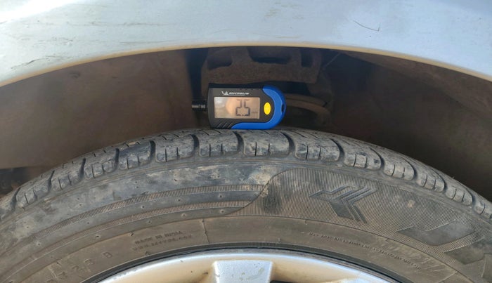 2011 Maruti Swift Dzire VDI, Diesel, Manual, 1,97,997 km, tyre