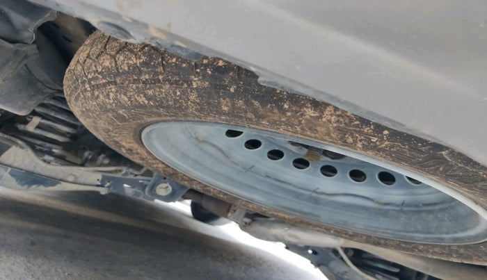 2023 Mahindra XUV700 AX 7 LUXURY D AT 7 STR, Diesel, Automatic, 42,942 km, tyre