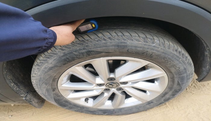 2023 Volkswagen TAIGUN HIGHLINE 1.0 TSI AT, Petrol, Automatic, 60,828 km, tyre