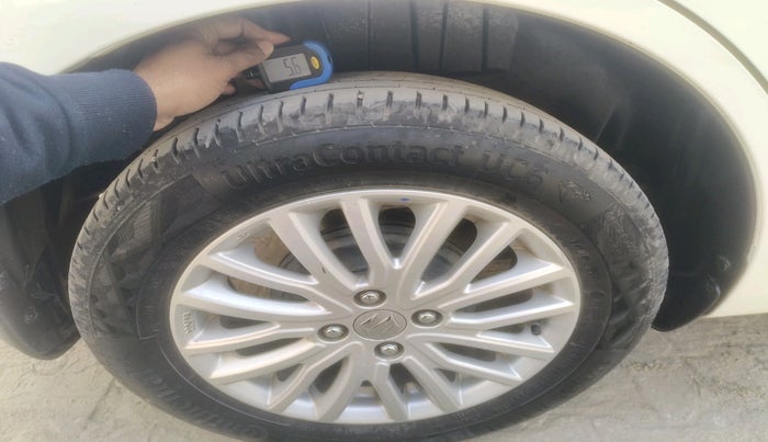 2022 Maruti Dzire ZXI CNG, Petrol, Manual, 90,376 km, tyre