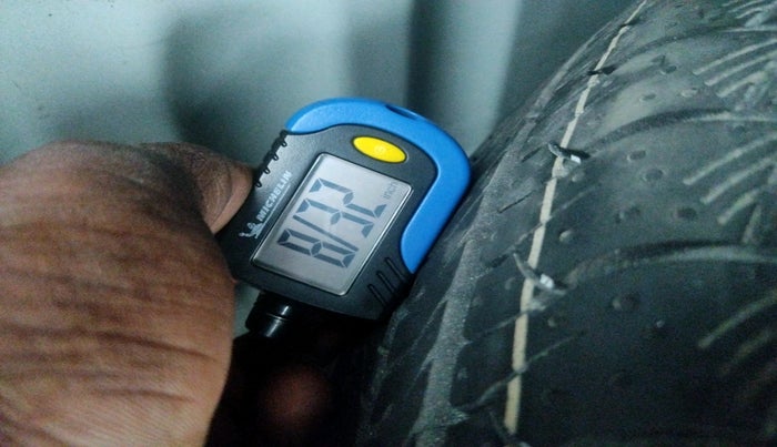 2024 Maruti Grand Vitara ALPHA SMART HYBRID, Petrol, Manual, 2,004 km, tyre