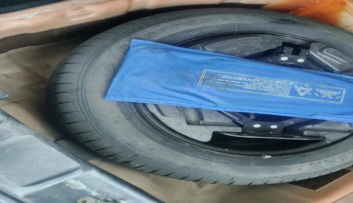 2019 Tata NEXON XM PETROL, Petrol, Manual, 55,946 km, tyre