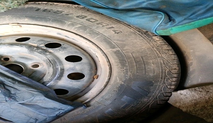 2010 Maruti Ritz VXI, Petrol, Manual, 84,207 km, tyre