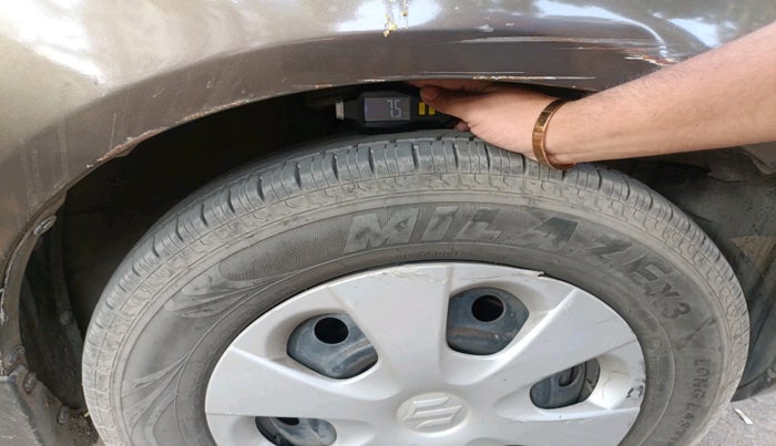 2010 Maruti Ritz VXI, Petrol, Manual, 84,207 km, tyre