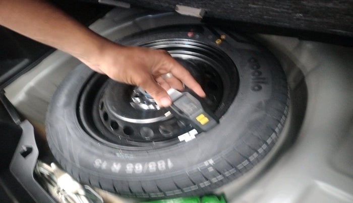 2023 Toyota Glanza E, Petrol, Manual, 13,241 km, tyre