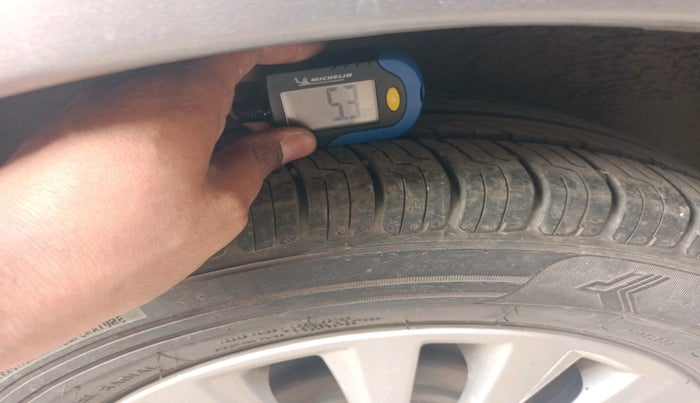 2015 Maruti Ciaz ZXI, Petrol, Manual, 83,561 km, tyre