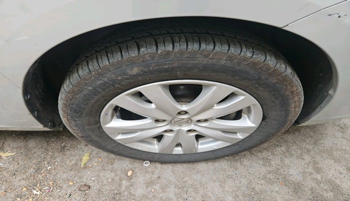 2016 Maruti Ertiga ZDI SHVS, Diesel, Manual, 62,289 km, tyre