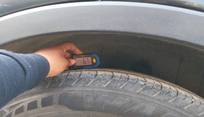 2023 Mahindra XUV400 EL 7.2 KW, Electric, Automatic, 67,603 km, tyre