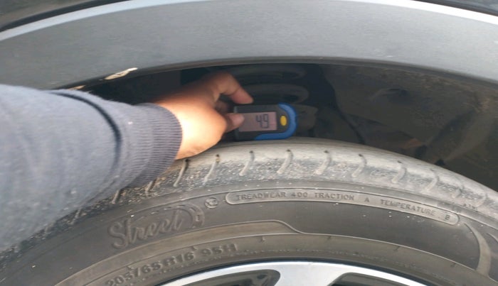 2023 Mahindra XUV400 EL 7.2 KW, Electric, Automatic, 67,603 km, tyre