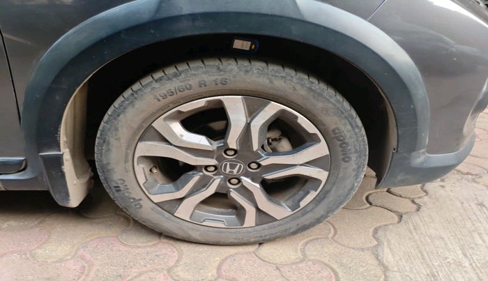 2018 Honda WR-V 1.2L I-VTEC VX MT, Petrol, Manual, 70,456 km, tyre