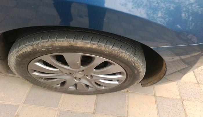 2016 Maruti Baleno ALPHA PETROL 1.2, Petrol, Manual, 76,765 km, tyre