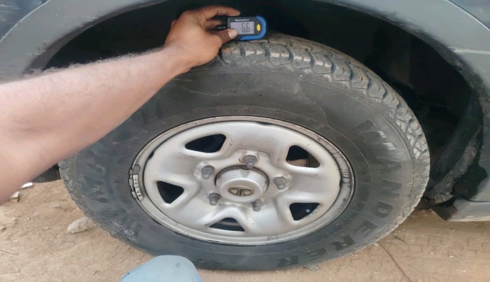 2018 Tata Hexa XE 4X2 7 STR, Diesel, Manual, 1,39,516 km, tyre