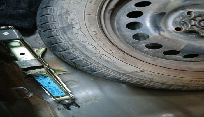 2016 Hyundai Grand i10 SPORTZ 1.2 KAPPA VTVT, Petrol, Manual, 81,340 km, tyre