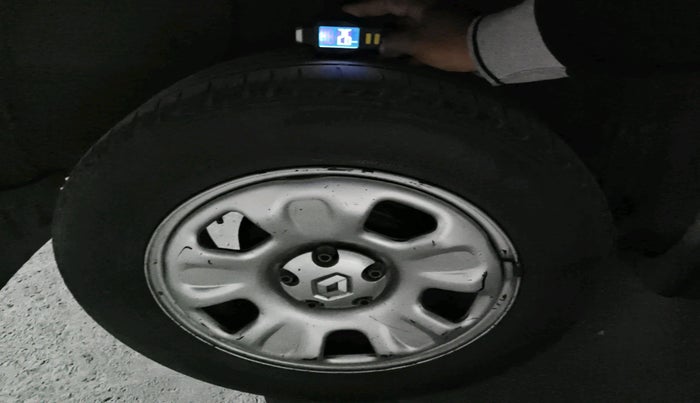 2014 Renault Duster 85 PS RXL DIESEL, Diesel, Manual, 1,82,571 km, tyre