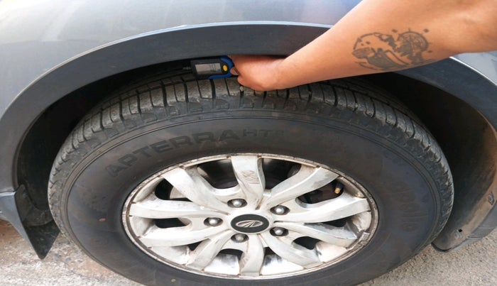 2016 Mahindra XUV500 W10, Diesel, Manual, 95,698 km, tyre