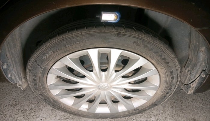 2015 Maruti Ciaz VXI, Petrol, Manual, 90,475 km, tyre