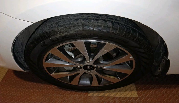 2014 Hyundai Verna FLUIDIC 1.4 VTVT CX, Petrol, Manual, 41,784 km, tyre