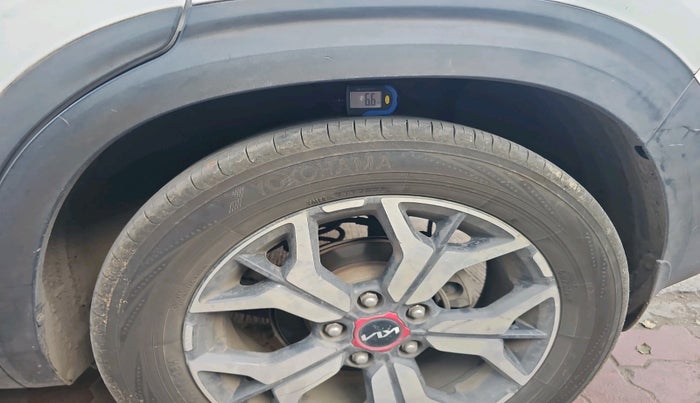 2021 KIA SELTOS GTX PLUS AT 1.5 DIESEL, Diesel, Automatic, 1,31,583 km, tyre