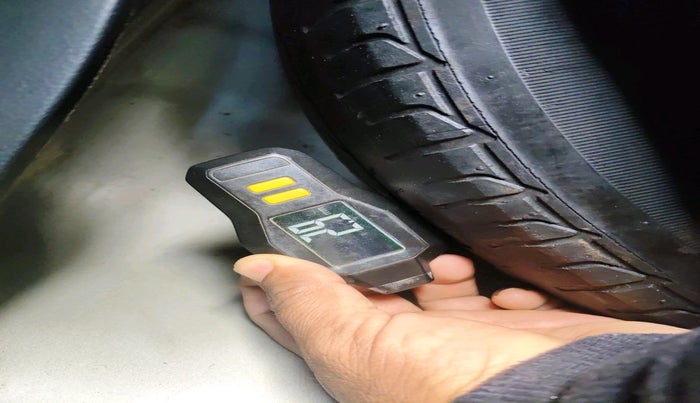 2015 Hyundai Elite i20 SPORTZ 1.2, Petrol, Manual, 82,915 km, tyre