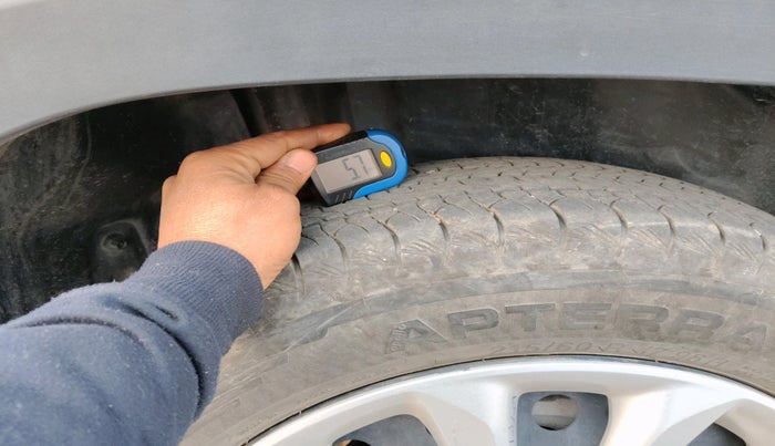 2024 Maruti Grand Vitara DELTA CNG, Petrol, Manual, 18,115 km, tyre