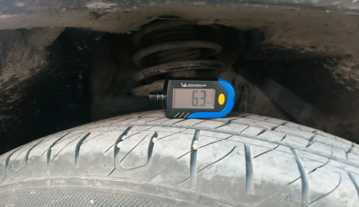 2019 Maruti Vitara Brezza VDI AMT, Diesel, Automatic, 1,93,090 km, tyre