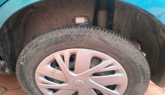 2013 Maruti Swift Dzire VDI, Diesel, Manual, 1,08,967 km, tyre