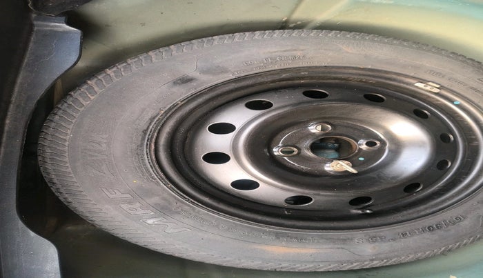 2013 Maruti Swift Dzire VDI, Diesel, Manual, 1,08,967 km, tyre